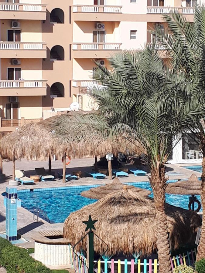 Apartment In Paradise Village Compound Hurghada